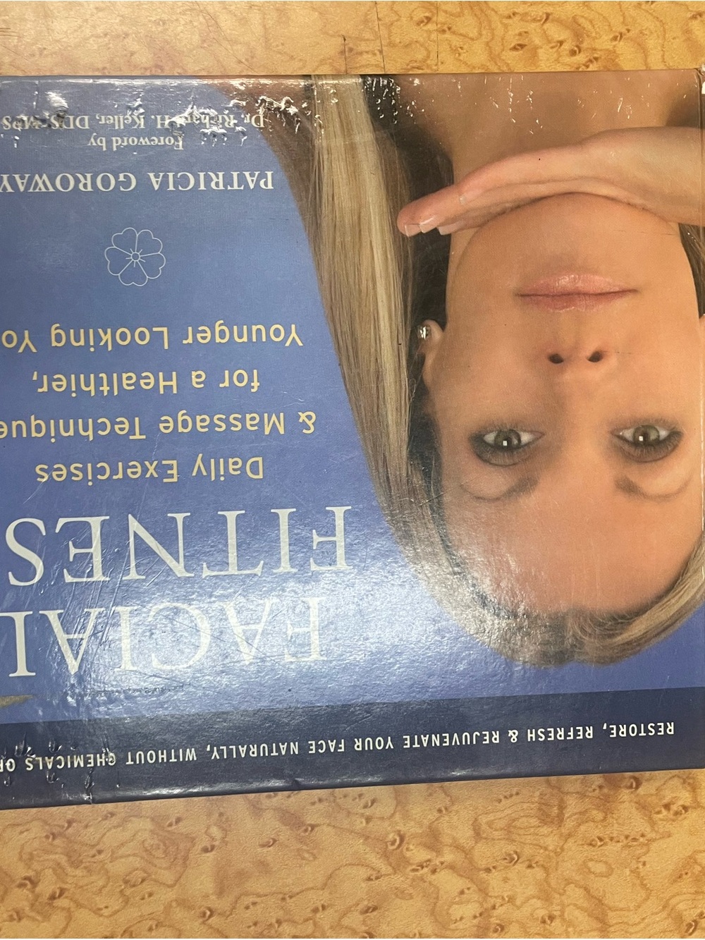 Facial Fitness Daily Exercise & Massage Techniques - Blue - Picture 5 of 5
